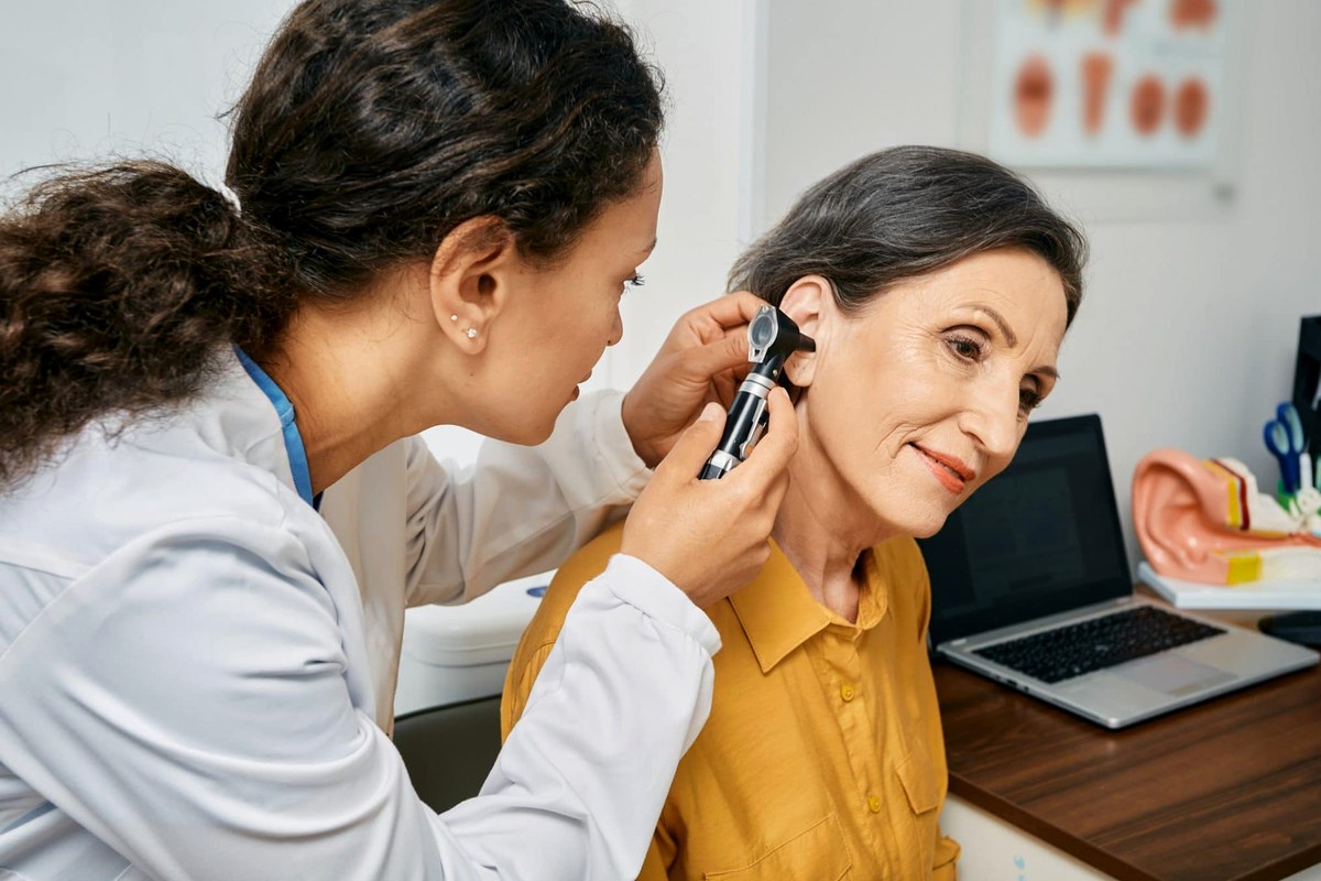 Ear health illustration for Earache In Adults