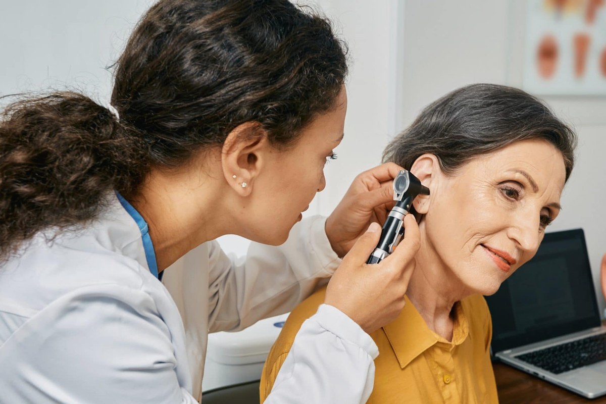 Ear health illustration for Swimmers Ear
